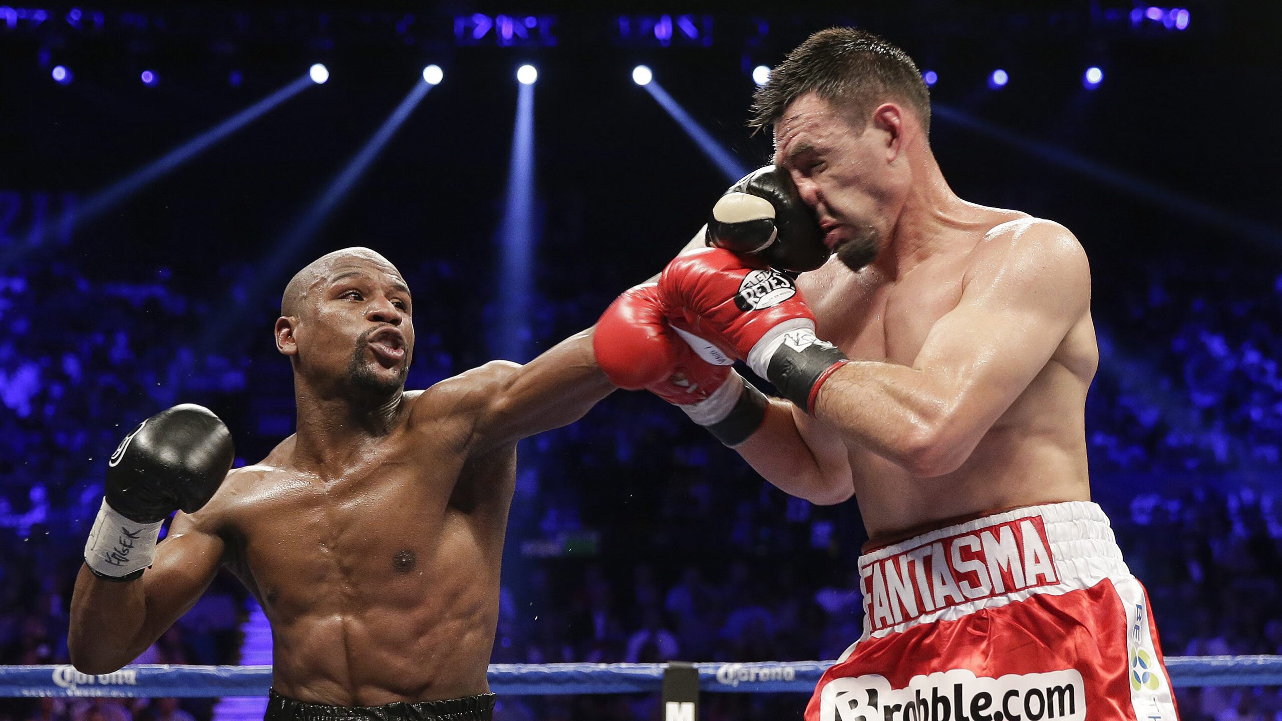 九游电子竞技-巴雷特：以出色的赛场表现和稳定发挥，巩固了自己在全黑队的核心地位